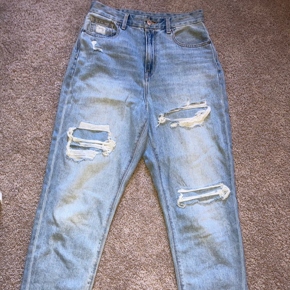light blue mom jeans from American Eagle, size 4